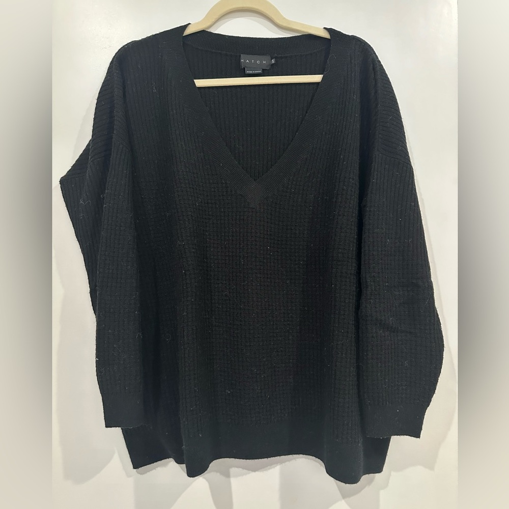 Hatch v neck sweater